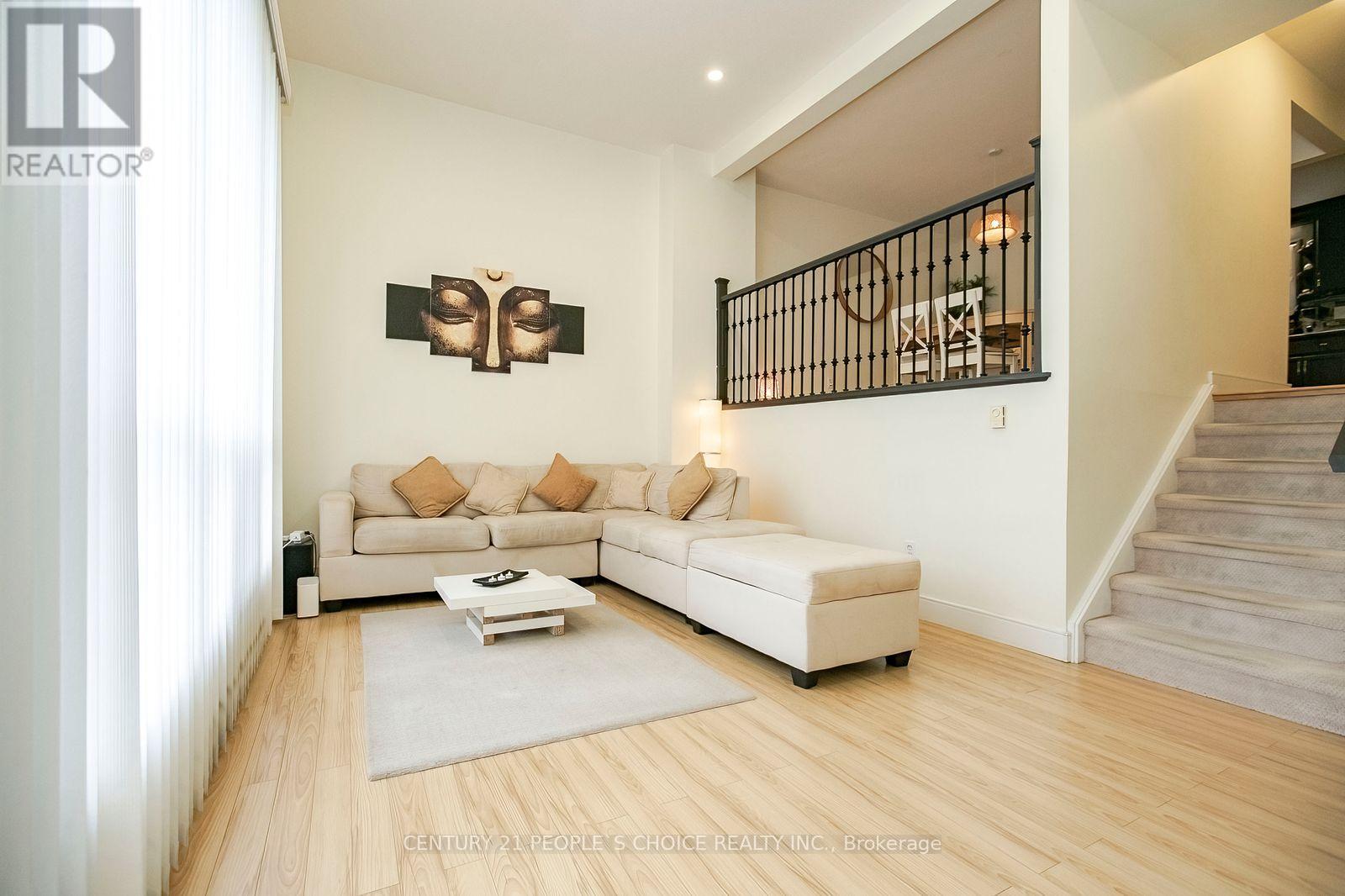Photo of 98 DARRAS COURT
