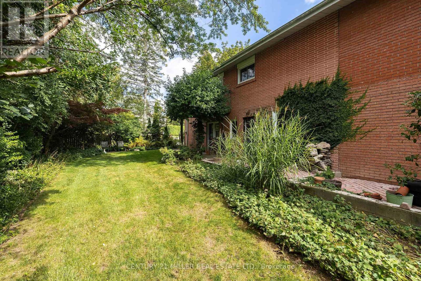 1242 DONLEA CRESCENT - 12