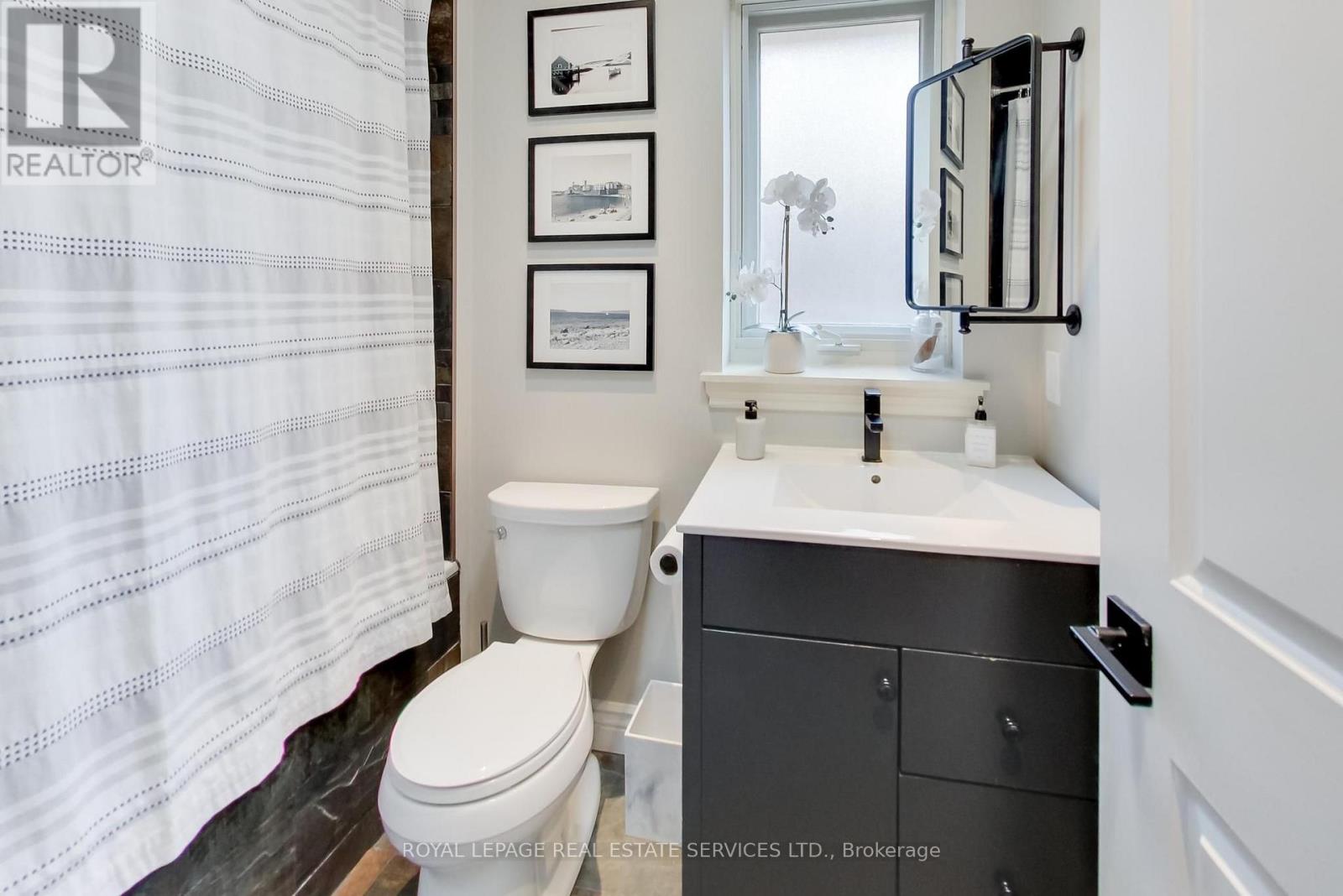 Photo of 21 PARKER AVENUE