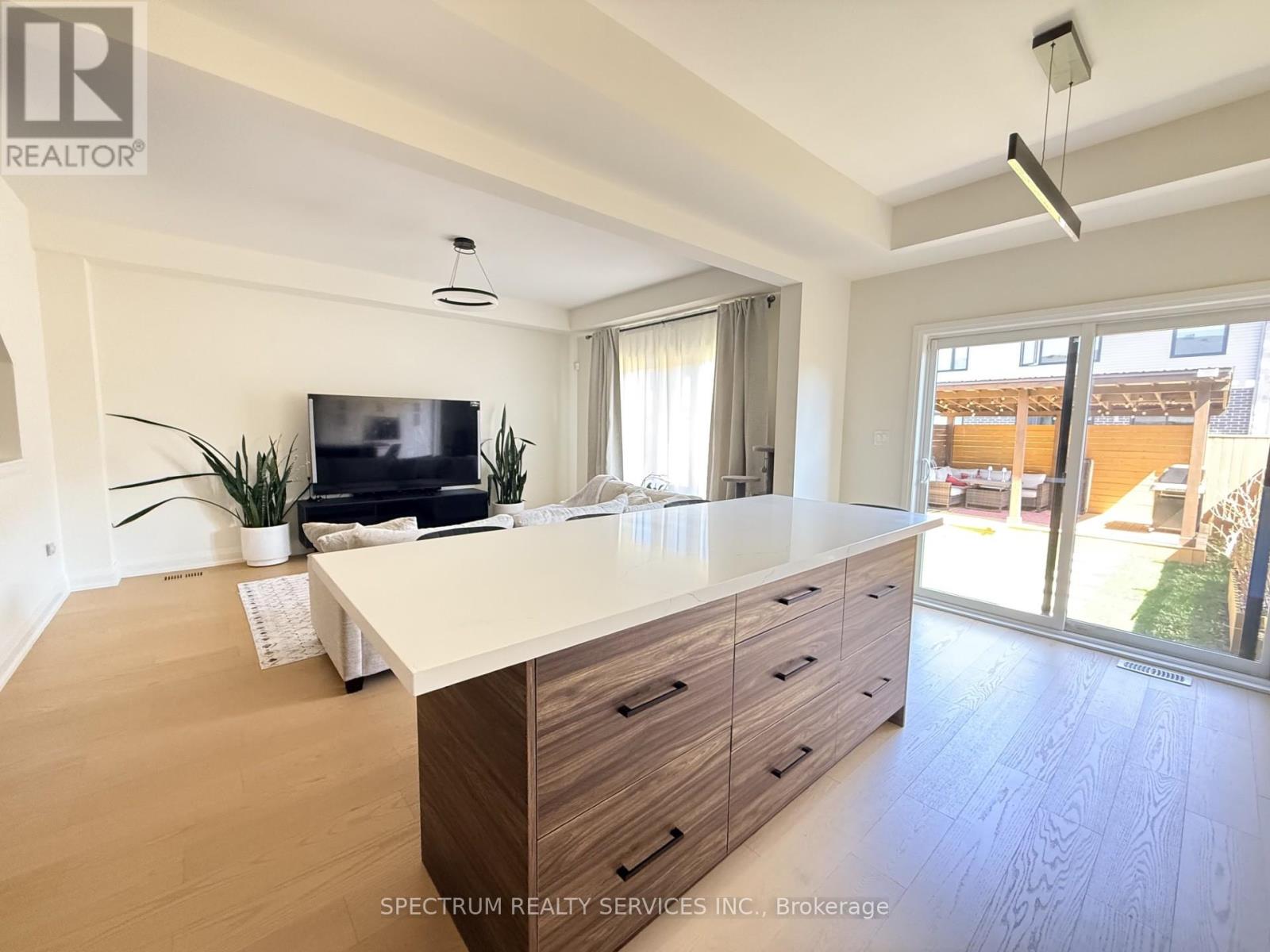 7436 MATTEO DRIVE - 5