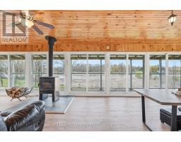 Living room - 111 Erie Street, Haldimand, ON N0A1L0 Photo 10