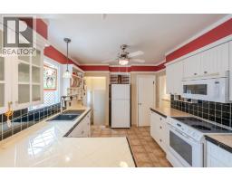 Full bathroom - 76 Huth Avenue, Penticton, BC V2A2Z8 Photo 13