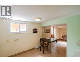 76 Huth Avenue, Penticton, BC V2A2Z8 Photo 40