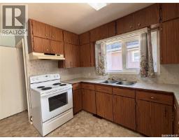 Bedroom - 418 4th Avenue W, Kindersley, SK S0L1S0 Photo 10