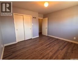 418 4th Avenue W, Kindersley, SK S0L1S0 Photo 21