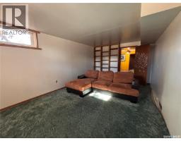 418 4th Avenue W, Kindersley, SK S0L1S0 Photo 28