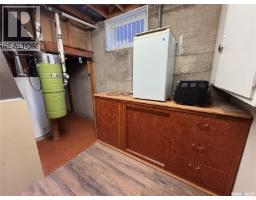 418 4th Avenue W, Kindersley, SK S0L1S0 Photo 38