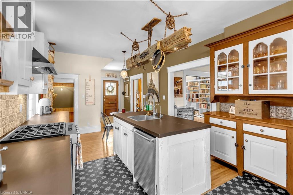 17 ALEXANDER Avenue - 11