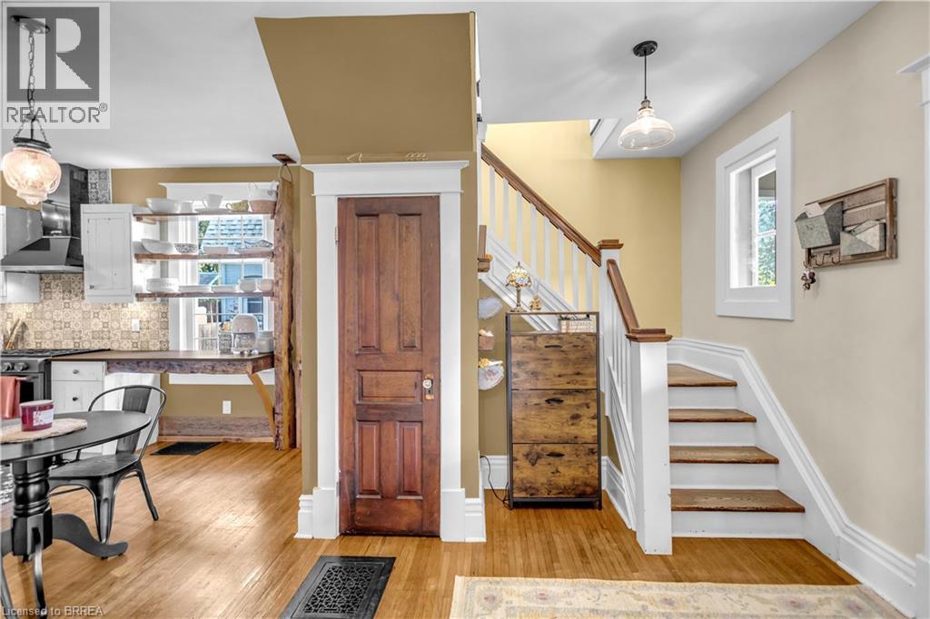 17 ALEXANDER Avenue, Paris, Ontario, N3L2V6, Paris, Ontario — photo 5 of 5