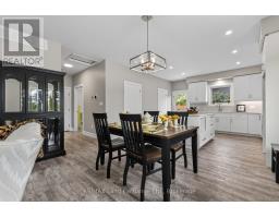 Bedroom 2 - Unit 4 - 8 Golf Links Road, Kincardine, ON N2Z0G1 Photo 7