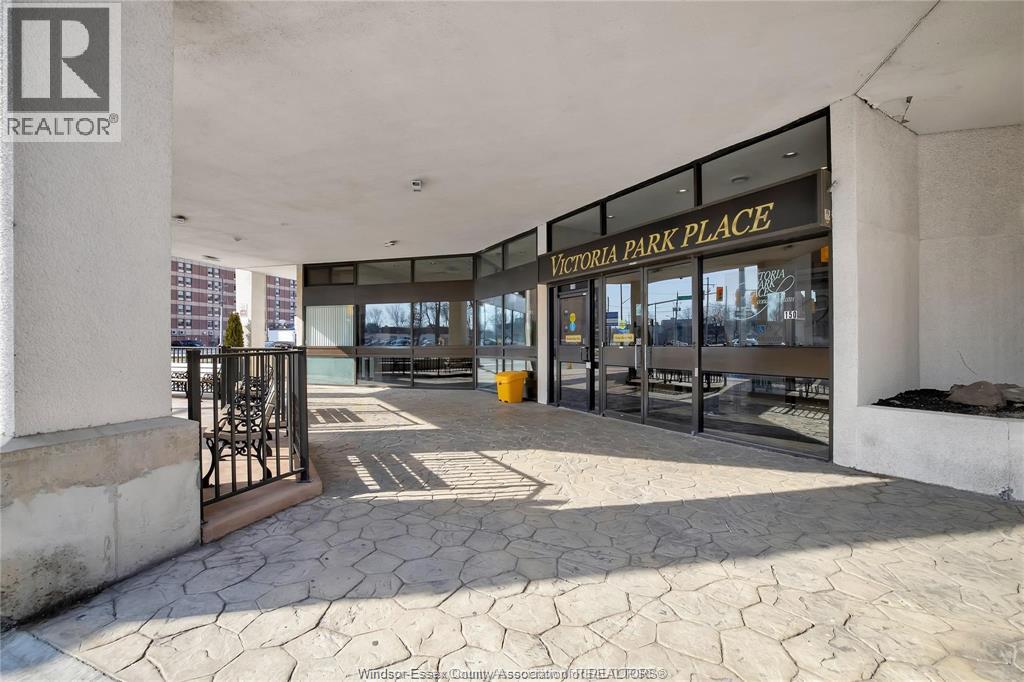 #816 150 PARK West - 2