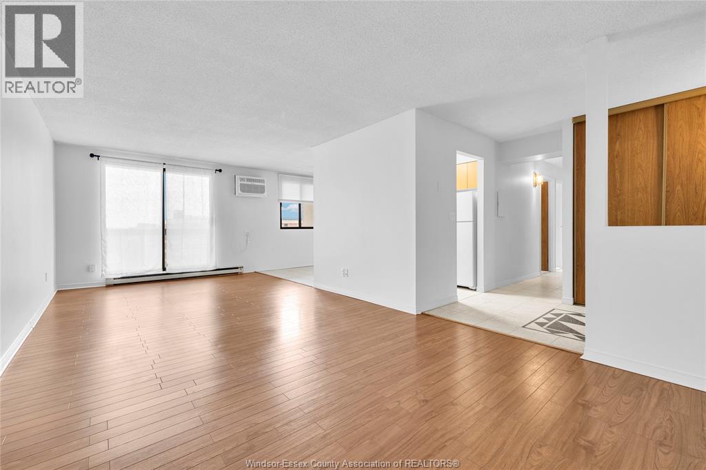 #816 150 PARK West - 8
