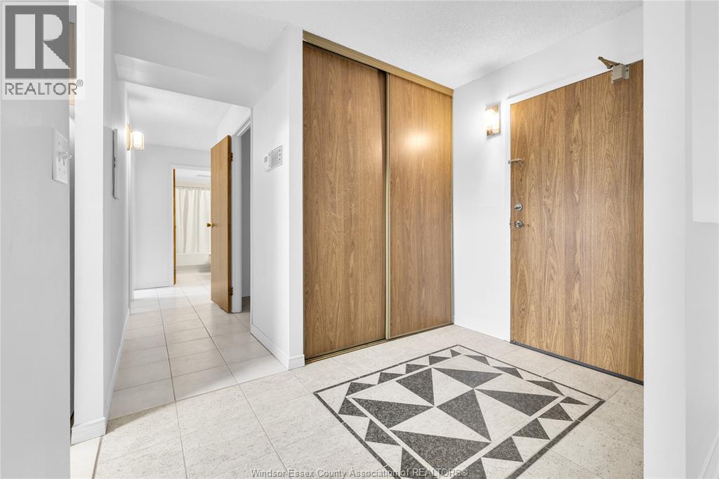 #816 150 PARK West - 7