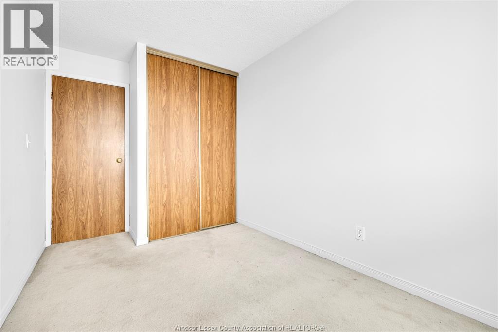 #816 150 PARK West - 21