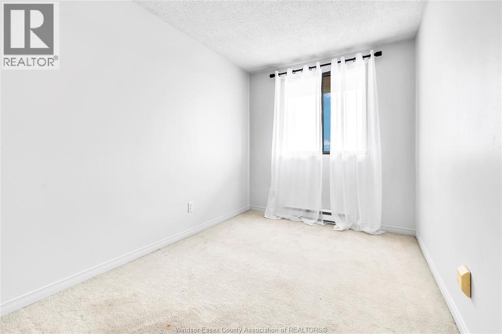 #816 150 PARK West - 20
