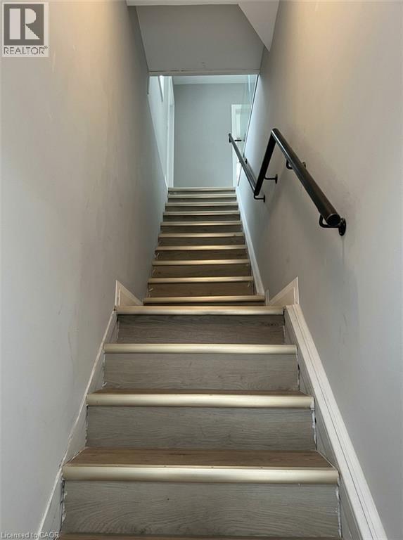 302 QUEENSTON Road, Hamilton — photo 2