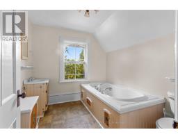 101 Waite Street S, Whitewater Region, ON K0J1V0 Photo 30