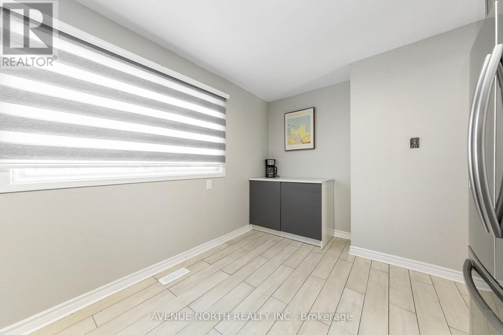 3 Bed, 2 Bath Apartment for Sale in Ottawa – 100 – 2415 SOUTHVALE CRESCENT, Ottawa – MLS# X13815870 - Image 16