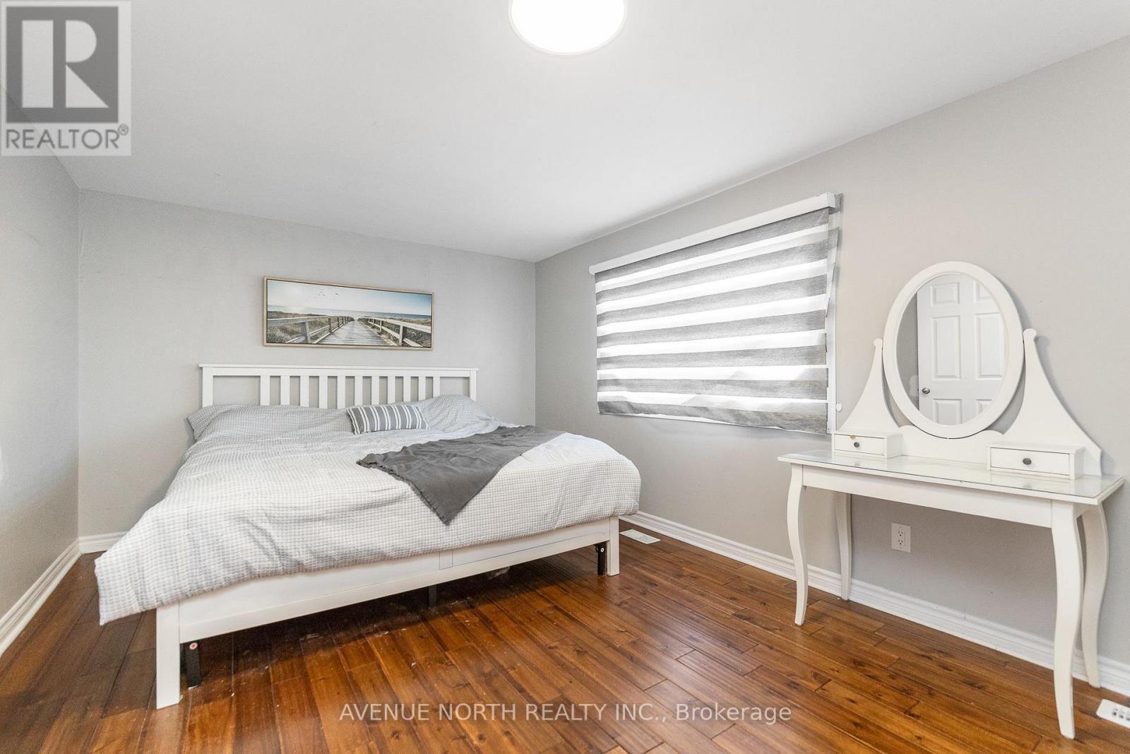 3 Bed, 2 Bath Apartment for Sale in Ottawa – 100 – 2415 SOUTHVALE CRESCENT, Ottawa – MLS# X13815870 - Image 23