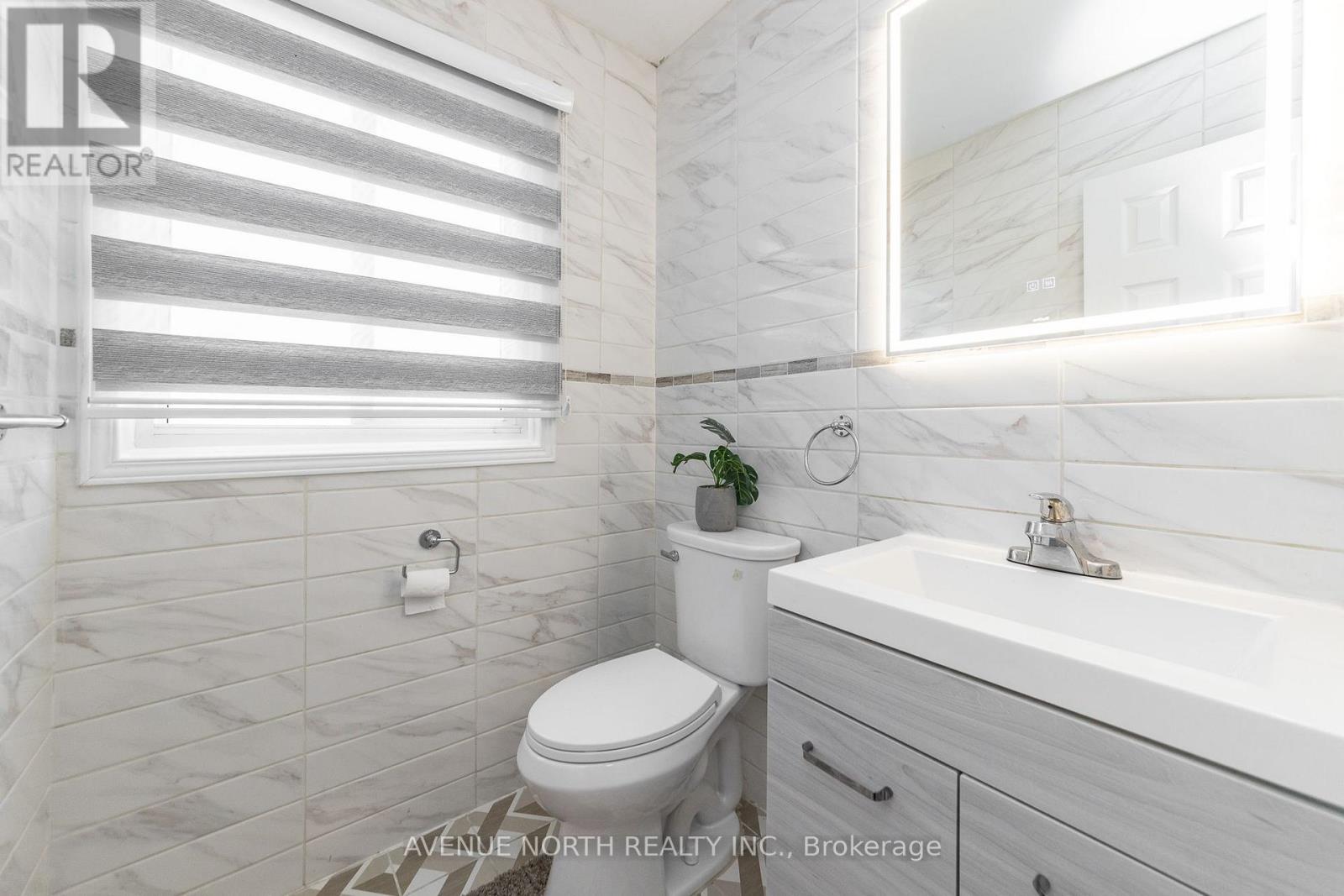 3 Bed, 2 Bath Apartment for Sale in Ottawa – 100 – 2415 SOUTHVALE CRESCENT, Ottawa – MLS# X13815870 - Image 9