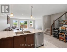 82 Morgan Clouthier Way, Arnprior, ON K7S0K1 Photo 8