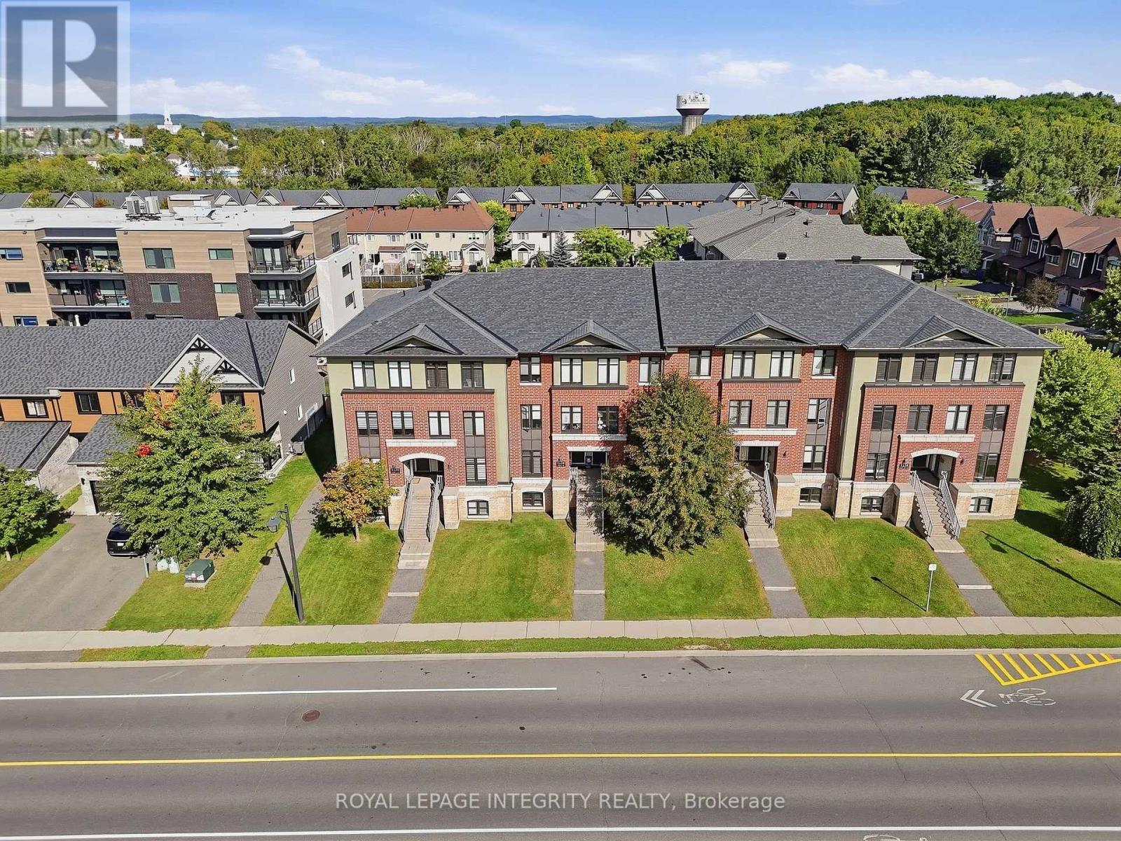 ## 5 1124 DOCTEUR CORBEIL BOULEVARD - Image 34