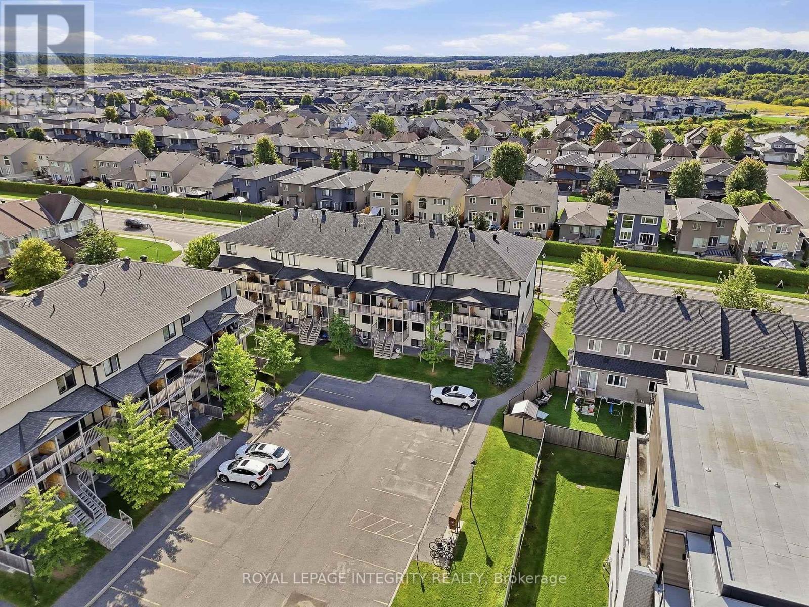 ## 5 1124 DOCTEUR CORBEIL BOULEVARD - 36