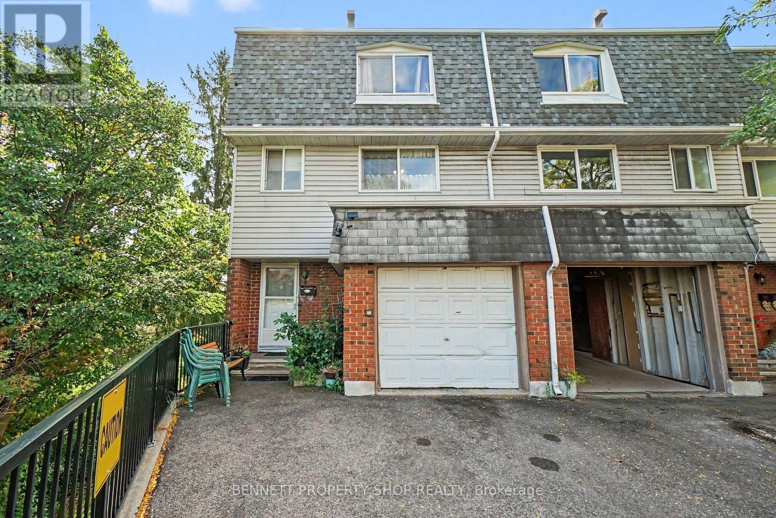 #33 2669 SOUTHVALE CRESCENT - 1