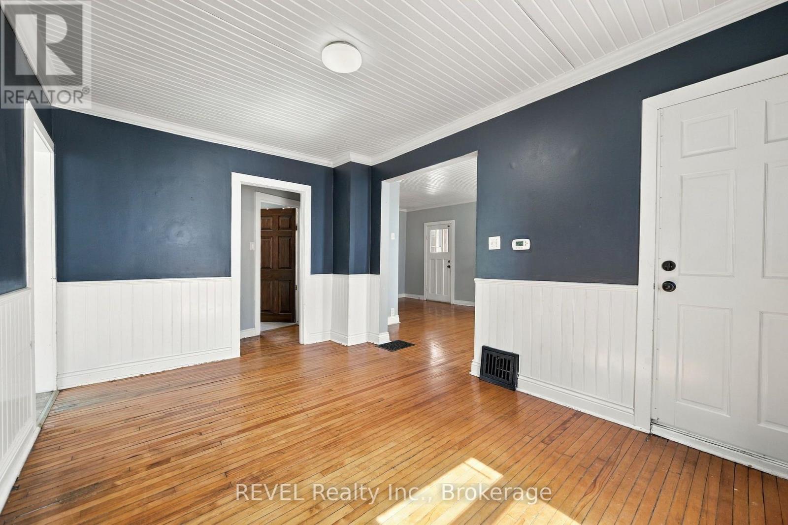 61 PATRICIA STREET - 13