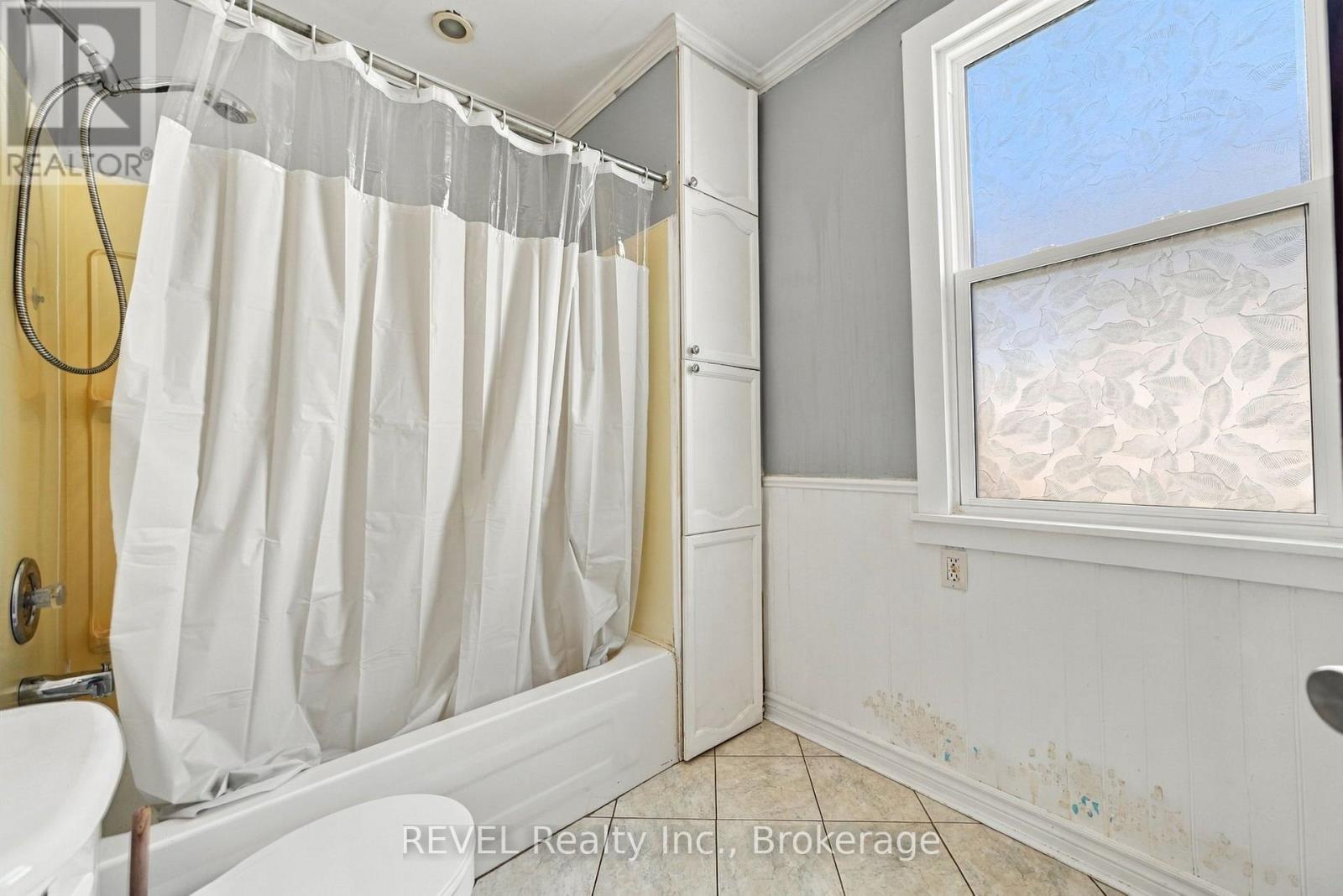 61 PATRICIA STREET - 15