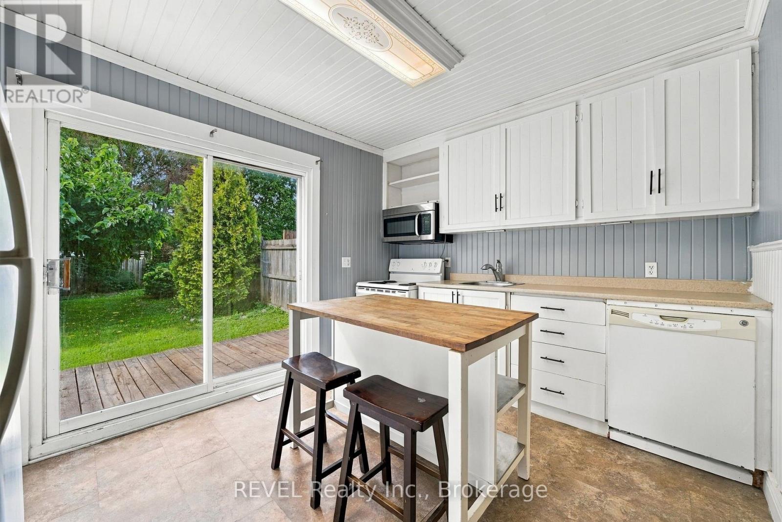 61 PATRICIA STREET - Image 17