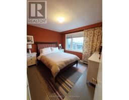 Upper - 800 Davenport Road, Toronto, ON M6G2B3 Photo 10