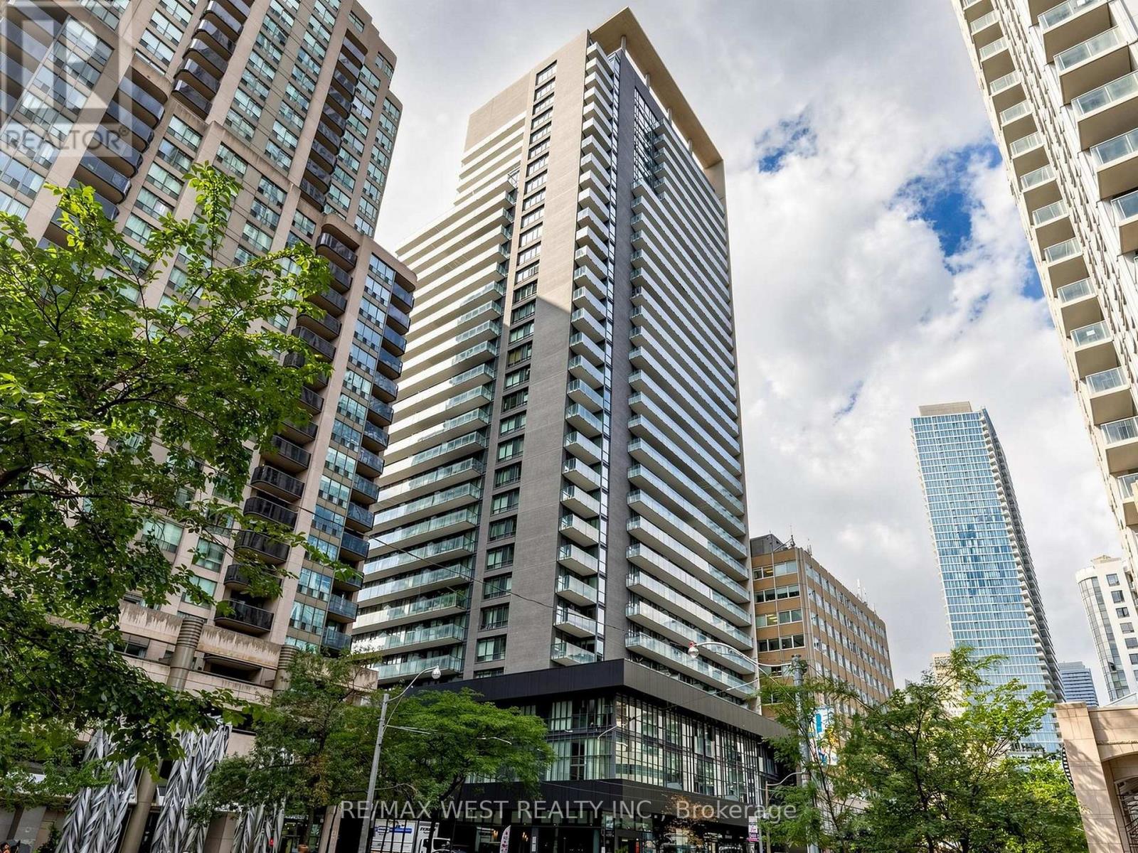 #513 770 BAY STREET - Image 34