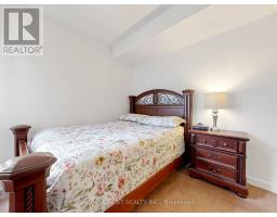 513 - 770 Bay Street, Toronto, ON M5G0A6 Photo 15
