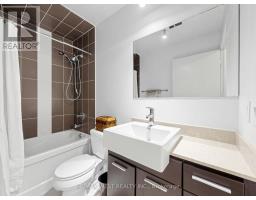 513 - 770 Bay Street, Toronto, ON M5G0A6 Photo 18