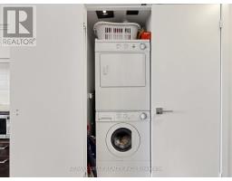 513 - 770 Bay Street, Toronto, ON M5G0A6 Photo 23