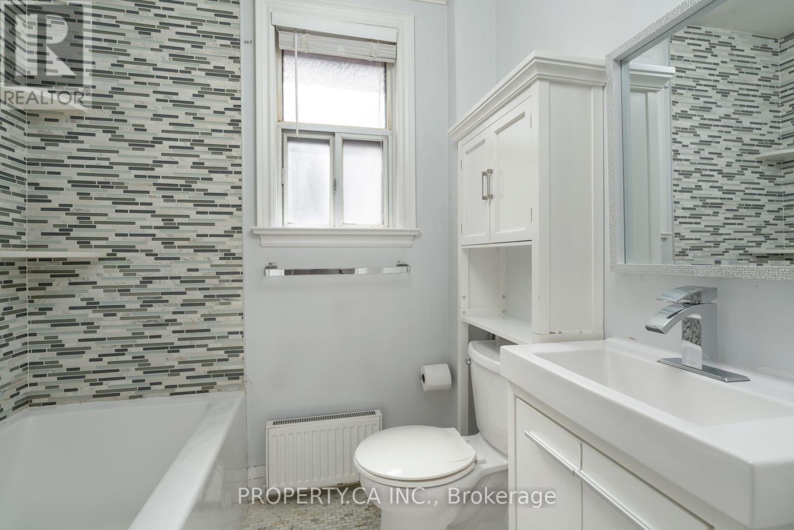 573 NORTHCLIFFE BOULEVARD - 13