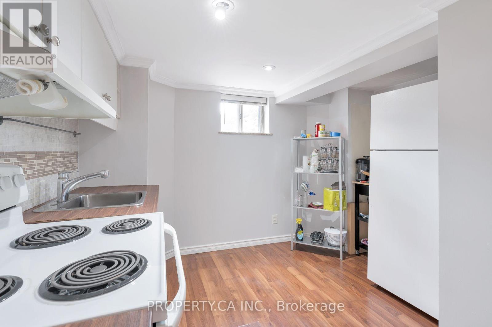573 NORTHCLIFFE BOULEVARD - 21