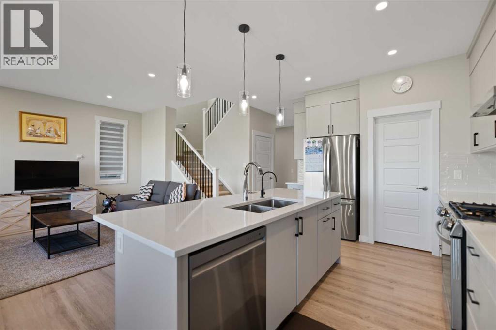 86 Corner Glen Gardens NE - 10