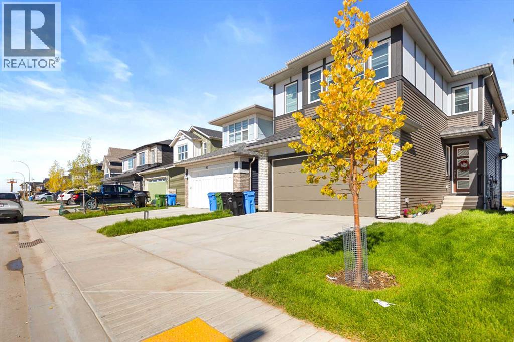 86 Corner Glen Gardens NE - 2