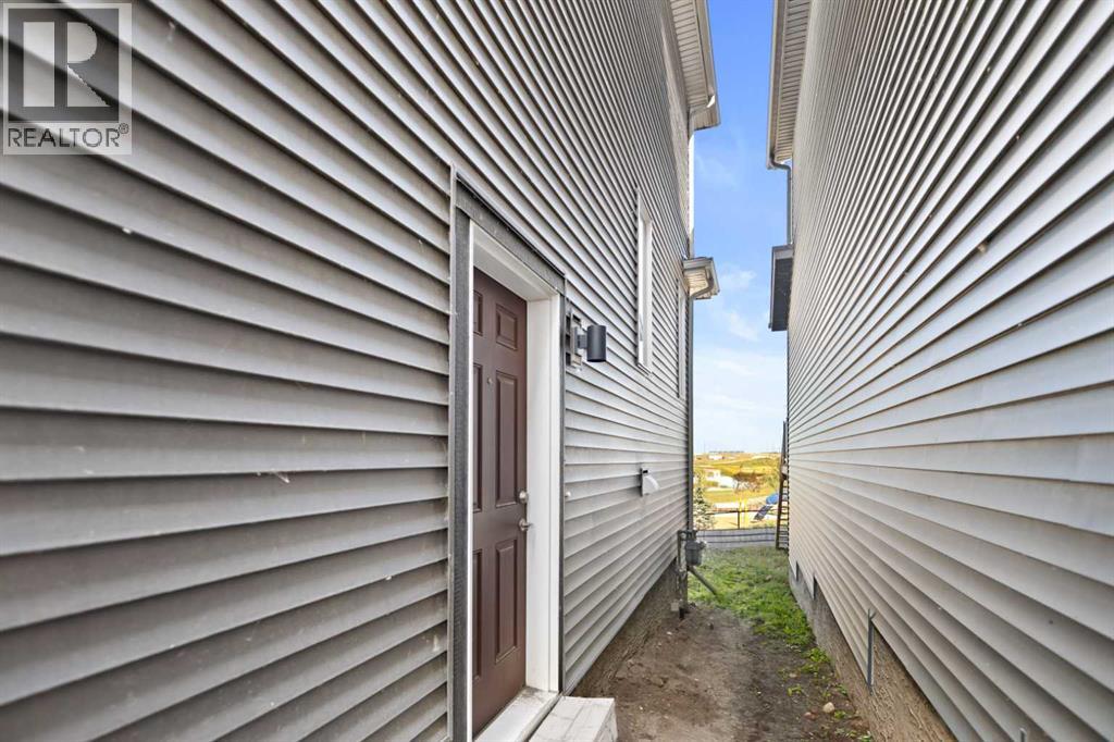 86 Corner Glen Gardens NE - 32