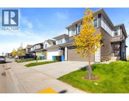 86 Corner Glen Gardens NE - photo 2