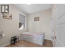 86 Corner Glen Gardens NE - photo 5