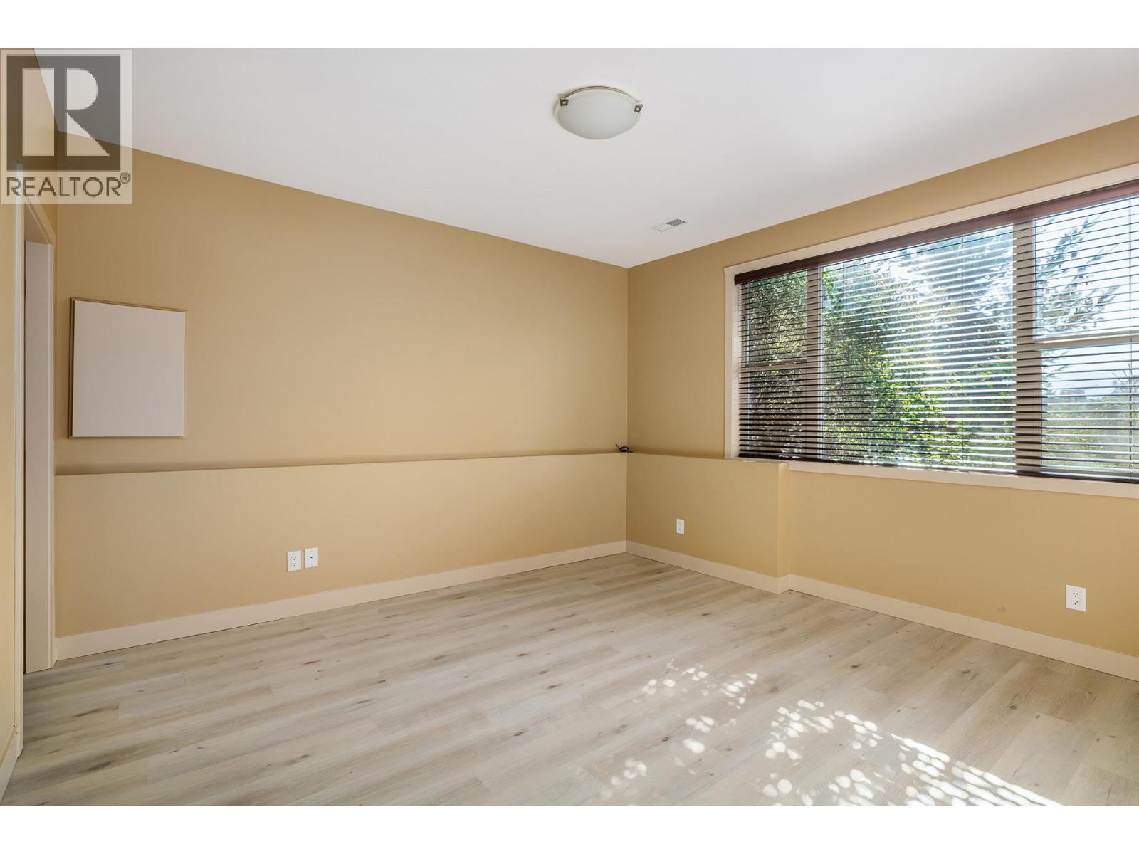  1377 Glenview Avenue, Kelowna