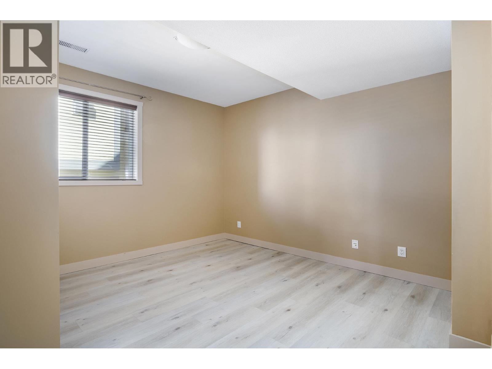  1377 Glenview Avenue, Kelowna