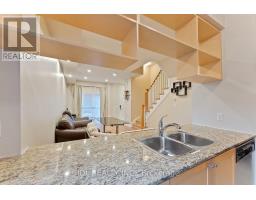 76 - 315 Village Green Square, Toronto, ON M1S0L2 Photo 15