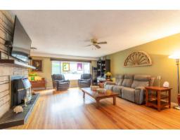 13221 112b Avenue, Surrey, BC V3R2H4 Photo 15