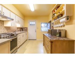 13221 112b Avenue, Surrey, BC V3R2H4 Photo 6