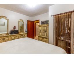 13221 112b Avenue, Surrey, BC V3R2H4 Photo 8
