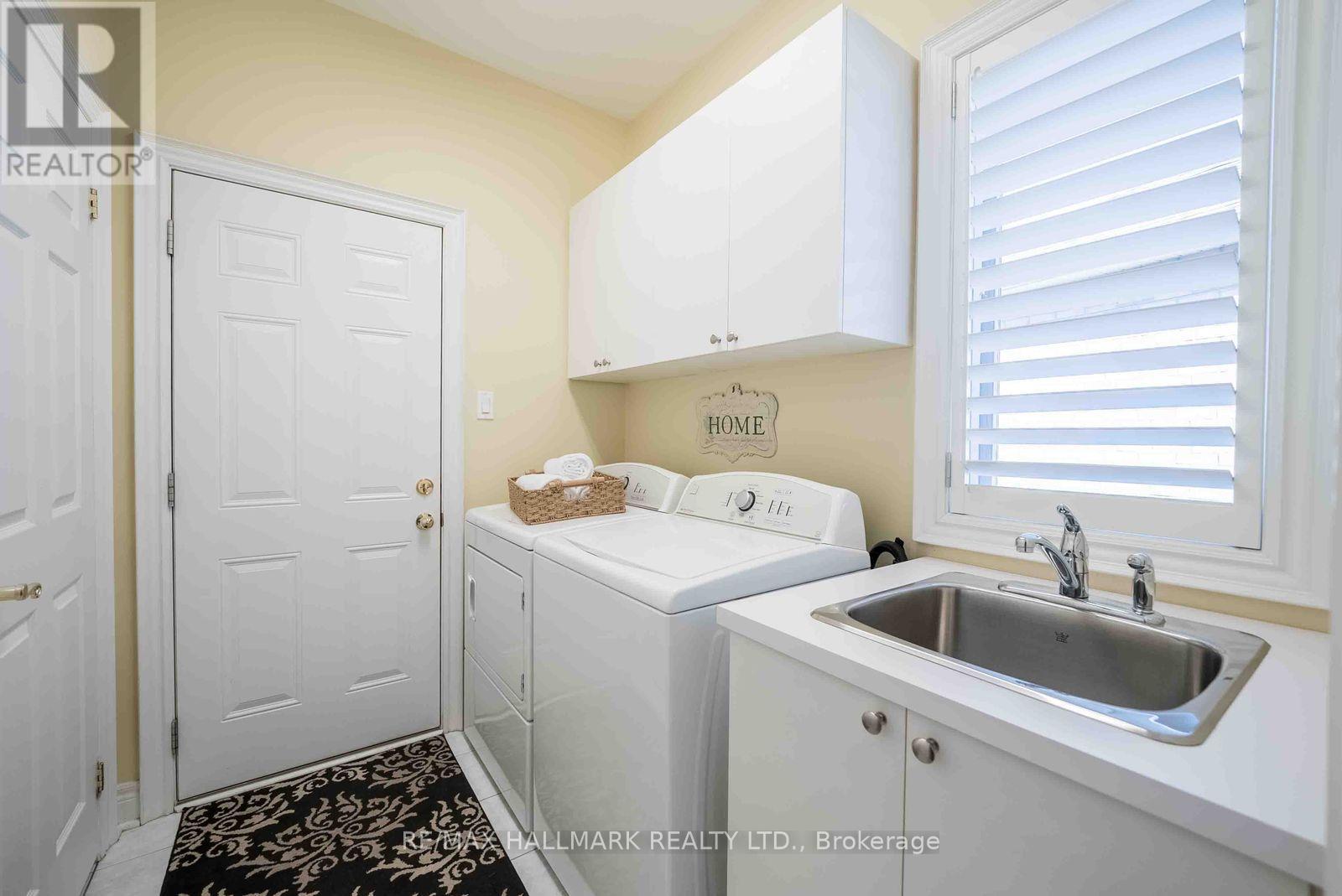 2 BERG COURT - Image 30